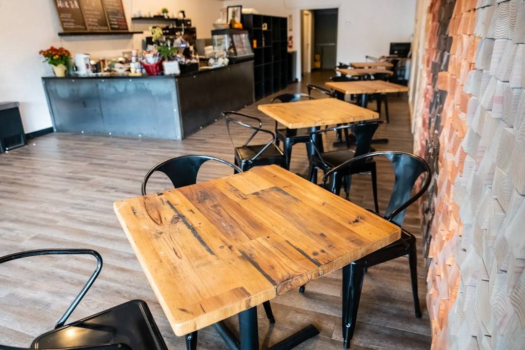 Den Tea Bar | restaurant | 5003 Airport Blvd, Austin, TX 78751, USA | 5122760401 OR +1 512-276-0401