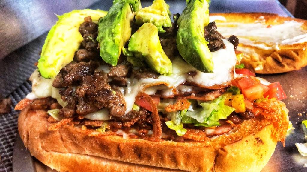 Ricos Tacos | restaurant | 250 St Augustine Rd, Valdosta, GA 31601, USA | 2295613401 OR +1 229-561-3401