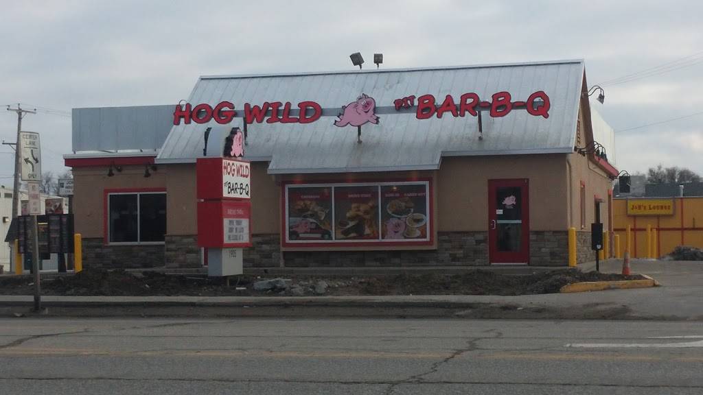 Hog Wild Pit Bar-B-Q | restaurant | 1905 W Broadway, Council Bluffs, IA 51501, USA | 7122565421 OR +1 712-256-5421