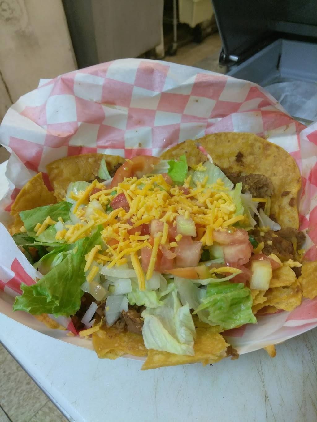 Vicks Famous Hamburgers | restaurant | 618 N Port Ave, Corpus Christi, TX 78408, USA | 3618825082 OR +1 361-882-5082