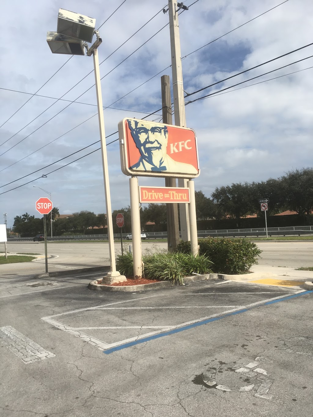 KFC | restaurant | 1836 N University Dr, Pembroke Pines, FL 33024, USA | 9544326560 OR +1 954-432-6560