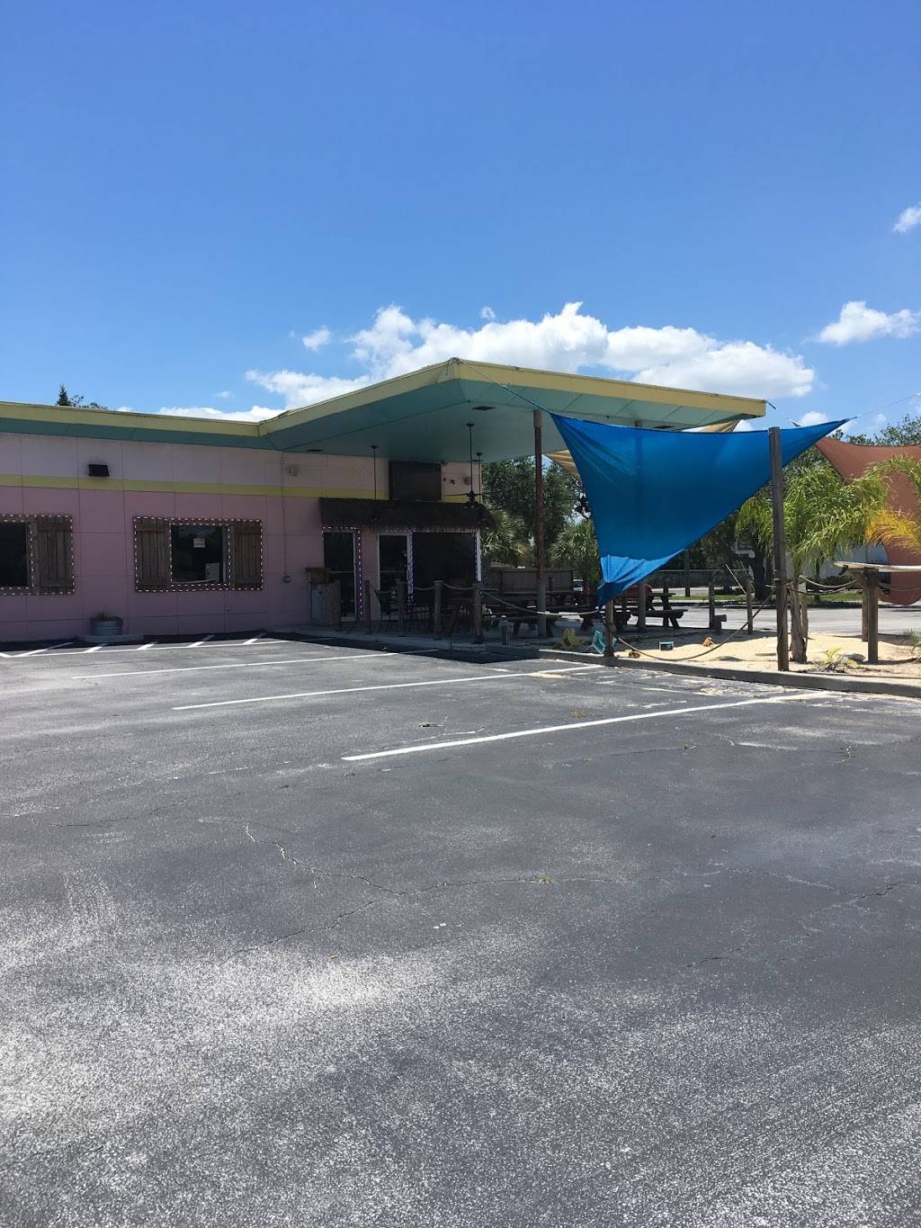 Hamburger Mikes | restaurant | 31 E New Haven Ave, Melbourne, FL 32901, USA | 3213274246 OR +1 321-327-4246