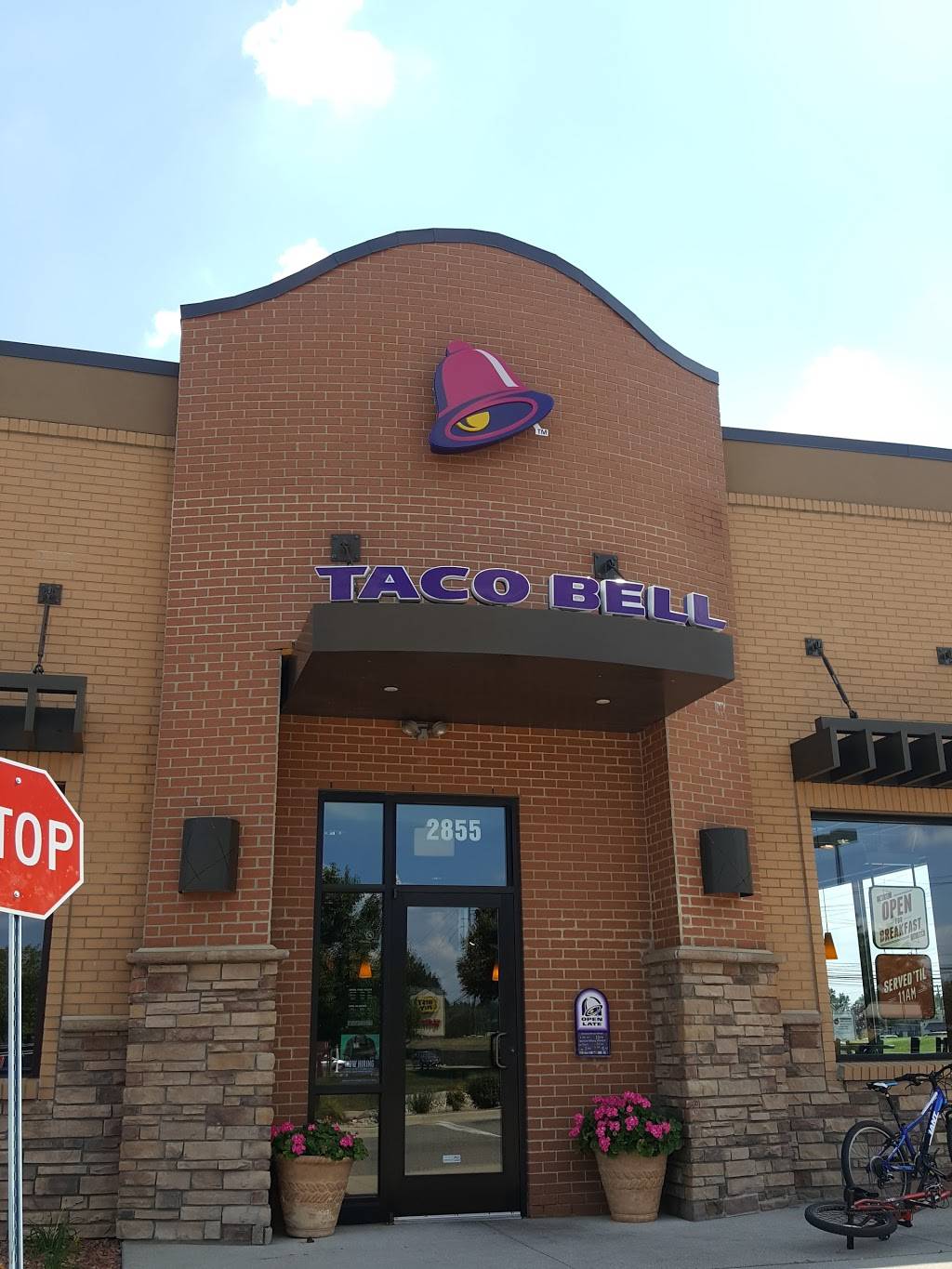 Taco Bell | meal takeaway | 2855 S Rochester Rd, Rochester Hills, MI 48307, USA | 2488535407 OR +1 248-853-5407