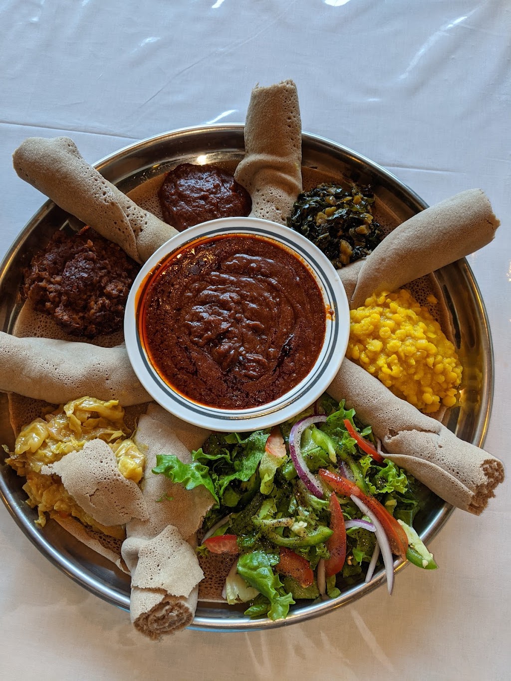 Sana Restaurant Ethiopian & Mediterranean Restaurant | restaurant | 691 Dale St N, St Paul, MN 55103, USA | 6512003191 OR +1 651-200-3191