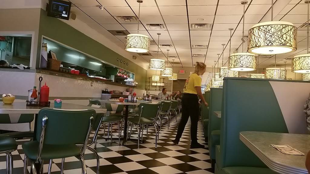 Jax Diner | restaurant | 1850 N Tamiami Trail, North Fort Myers, FL 33903, USA | 2396715879 OR +1 239-671-5879