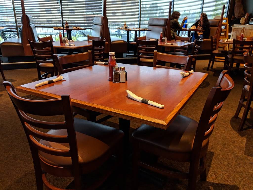 Saks Sports Bar | restaurant | 1460 Co Rd E East, Vadnais Heights, MN 55110, USA | 6514846119 OR +1 651-484-6119