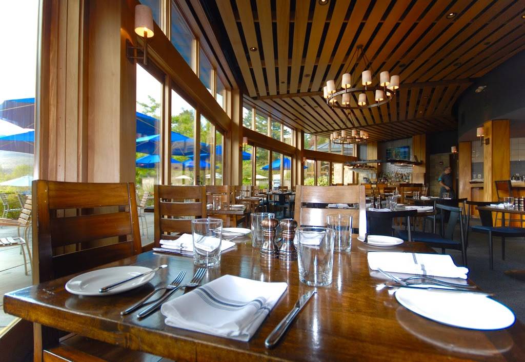Flannel Restaurant | restaurant | 4000 Mountain Rd, Stowe, VT 05672, USA | 8022536445 OR +1 802-253-6445