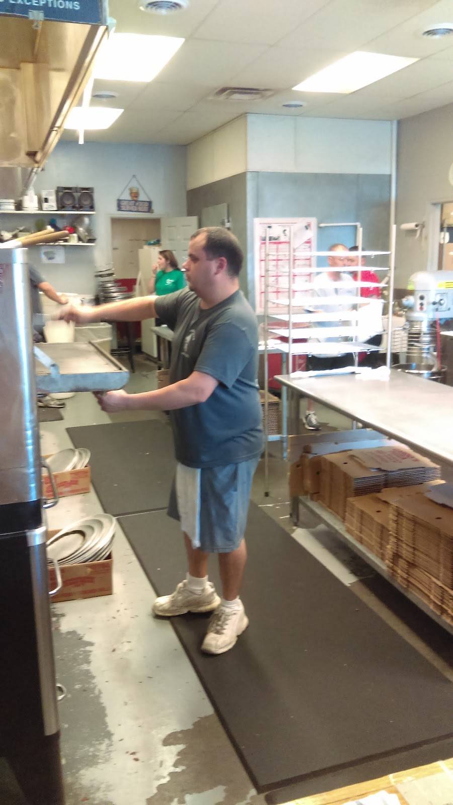 Cardos Pizza | meal takeaway | 3606 Lockbourne Rd, Columbus, OH 43207, USA | 6144099229 OR +1 614-409-9229