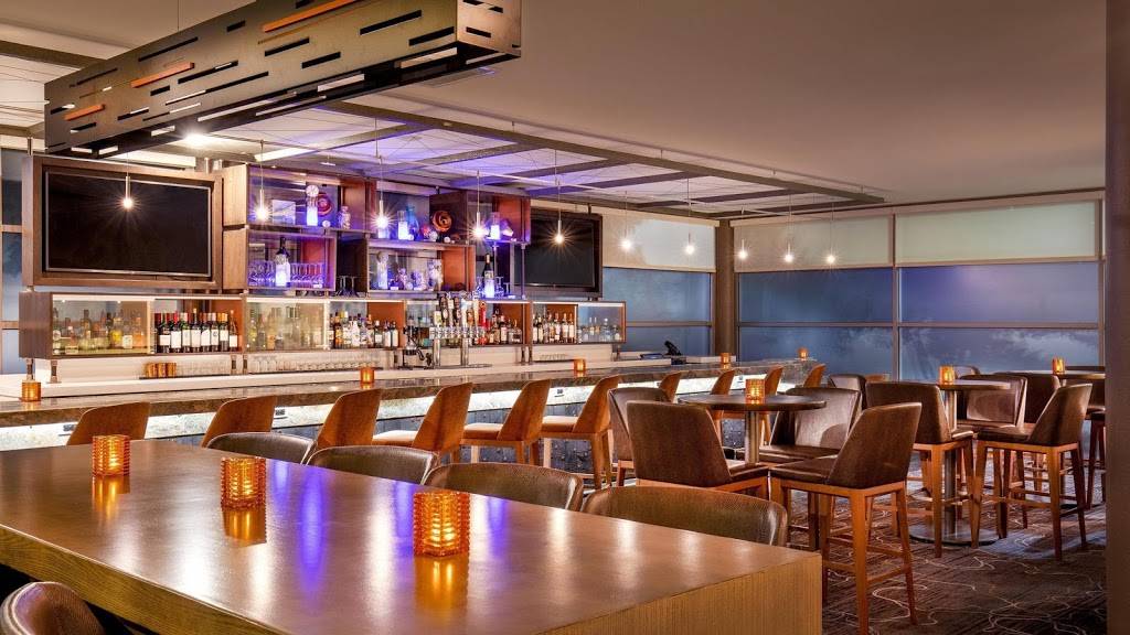 Luminous Restaurant and Lounge | restaurant | 725 Woodlake Dr, Chesapeake, VA 23320, USA | 7575231500 OR +1 757-523-1500