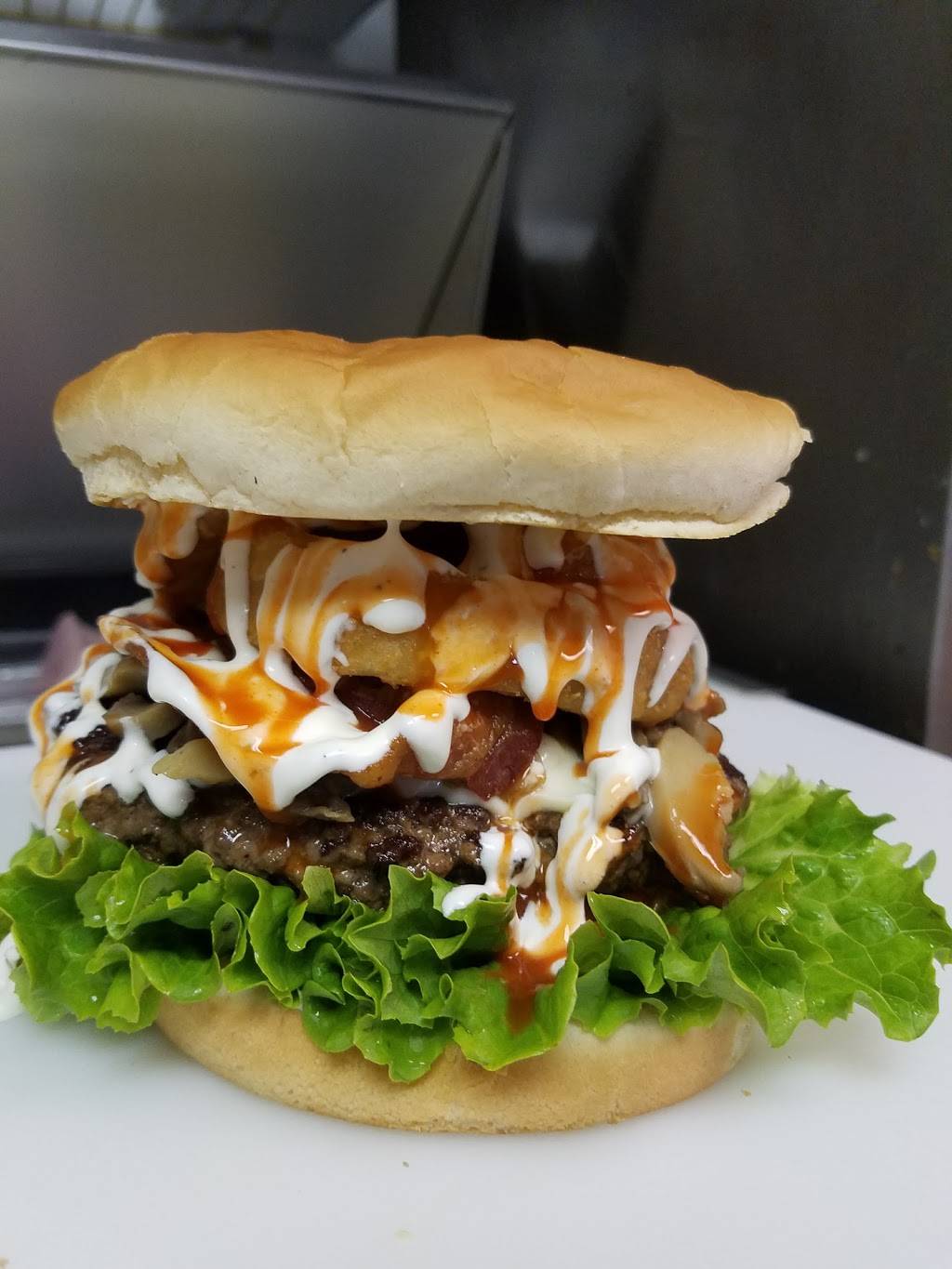 Shannies Bar and Grill | restaurant | 1909 W Main St, Danville, VA 24541, USA | 4348572280 OR +1 434-857-2280