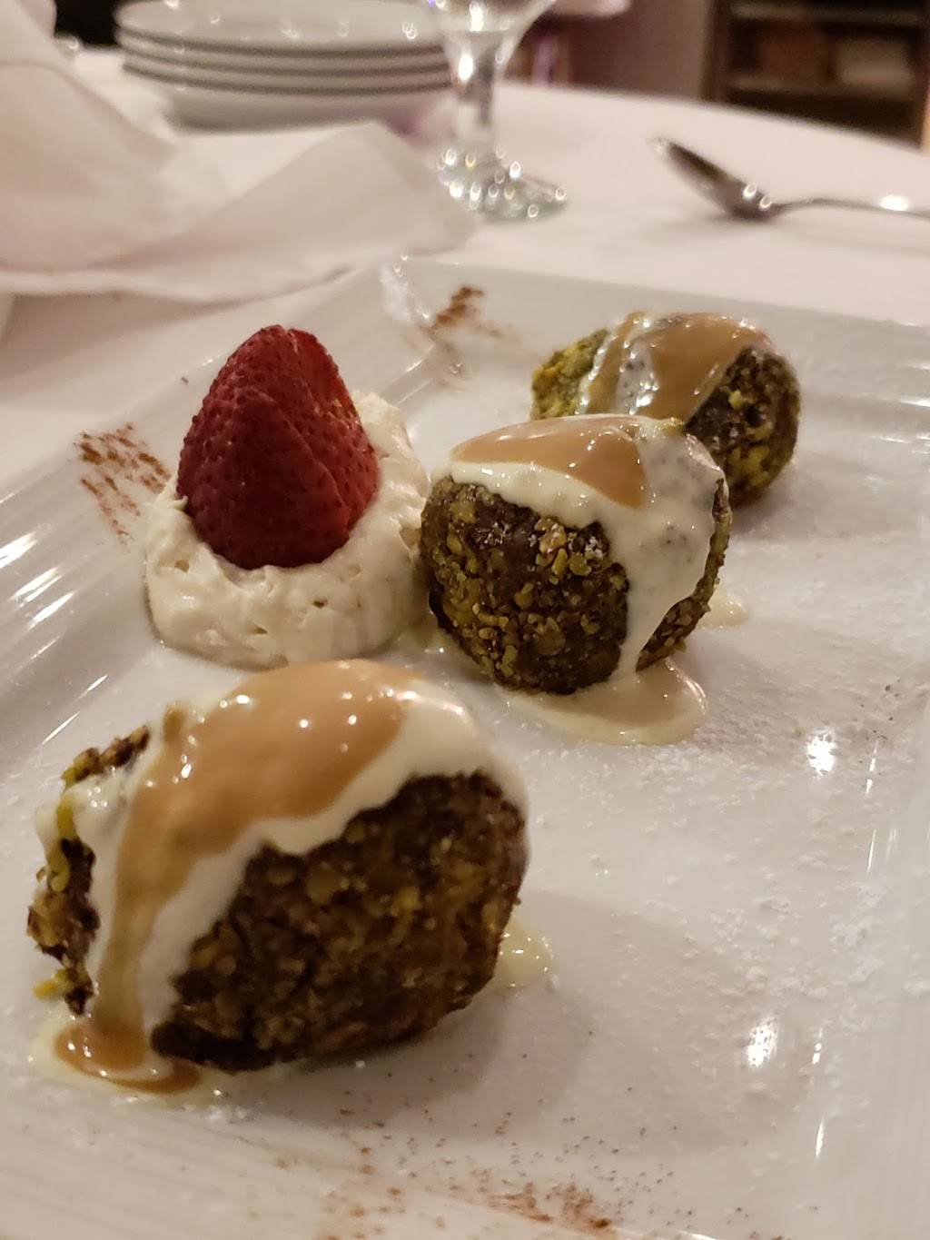 The Pearl Room | restaurant | 8518 3rd Ave, Brooklyn, NY 11209, USA | 7188336666 OR +1 718-833-6666