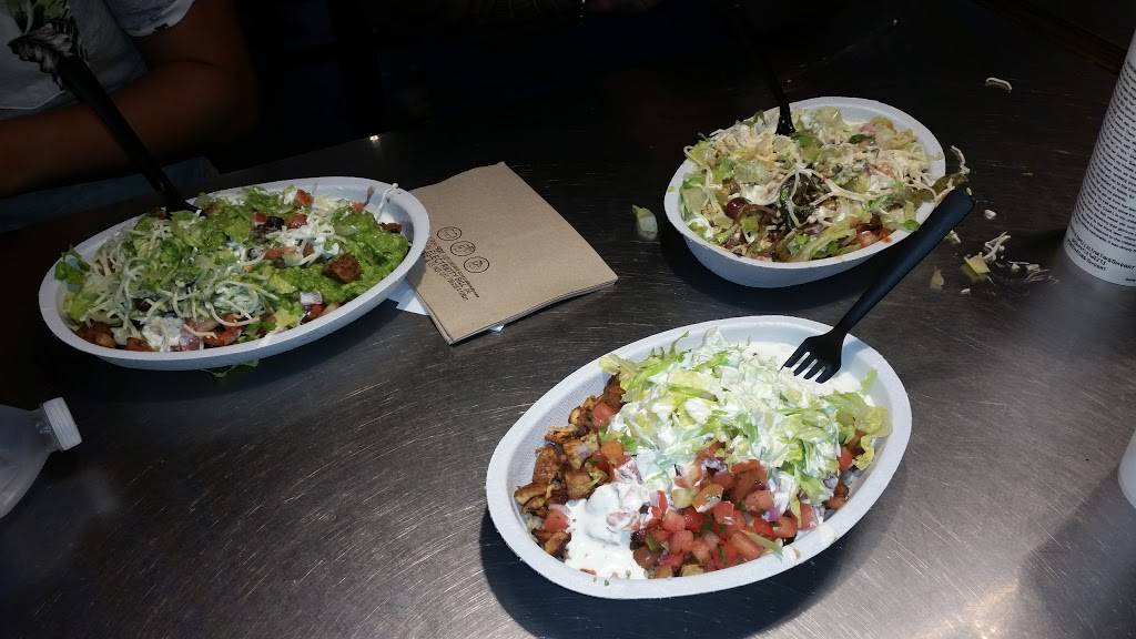 Chipotle Mexican Grill | restaurant | 837 Lehigh Lifestyle Ctr, Whitehall, PA 18052, USA | 6104659526 OR +1 610-465-9526