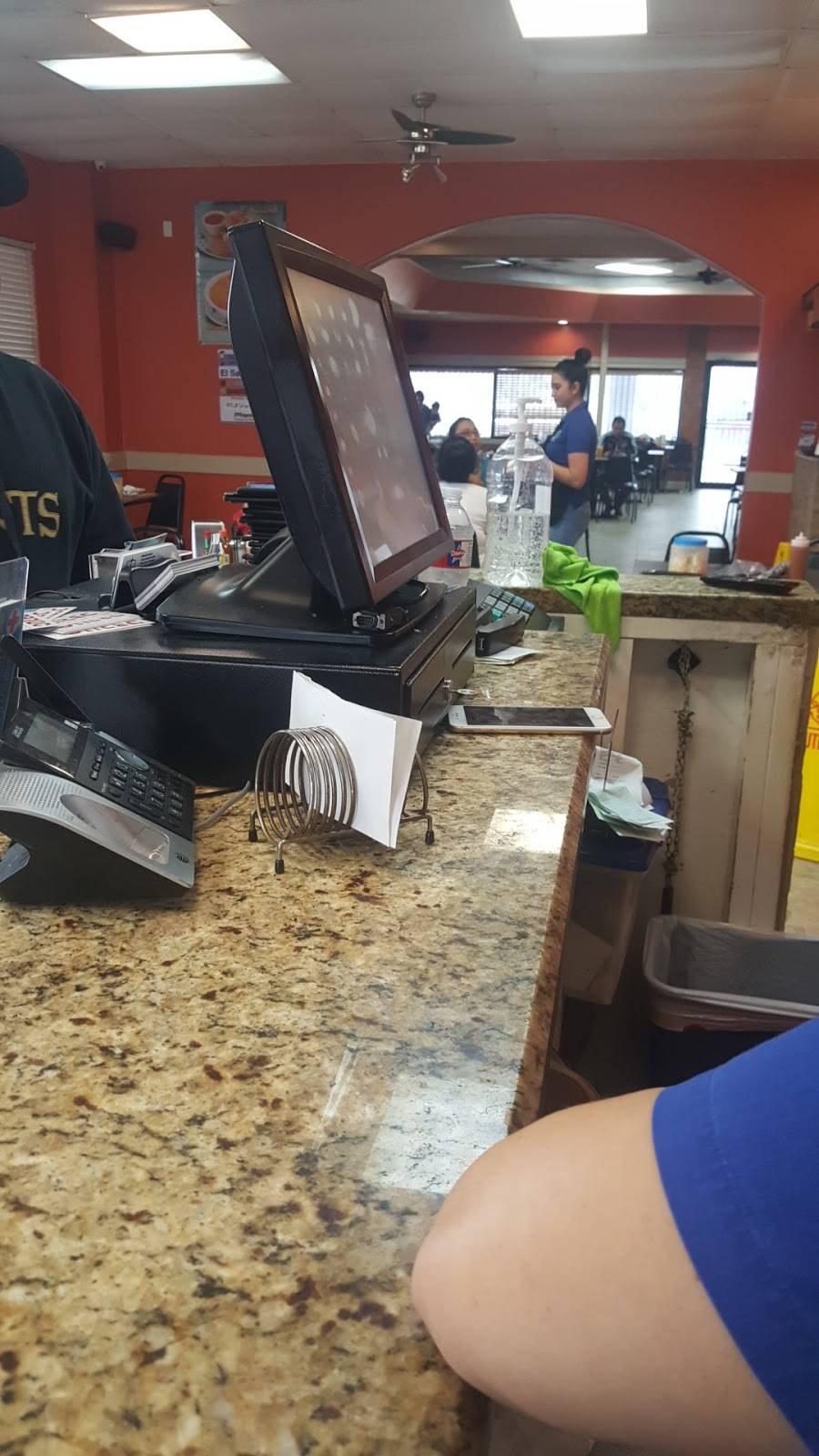 La Union Restaurant | restaurant | 9576 Wilcrest Dr, Houston, TX 77099, USA | 2819888002 OR +1 281-988-8002