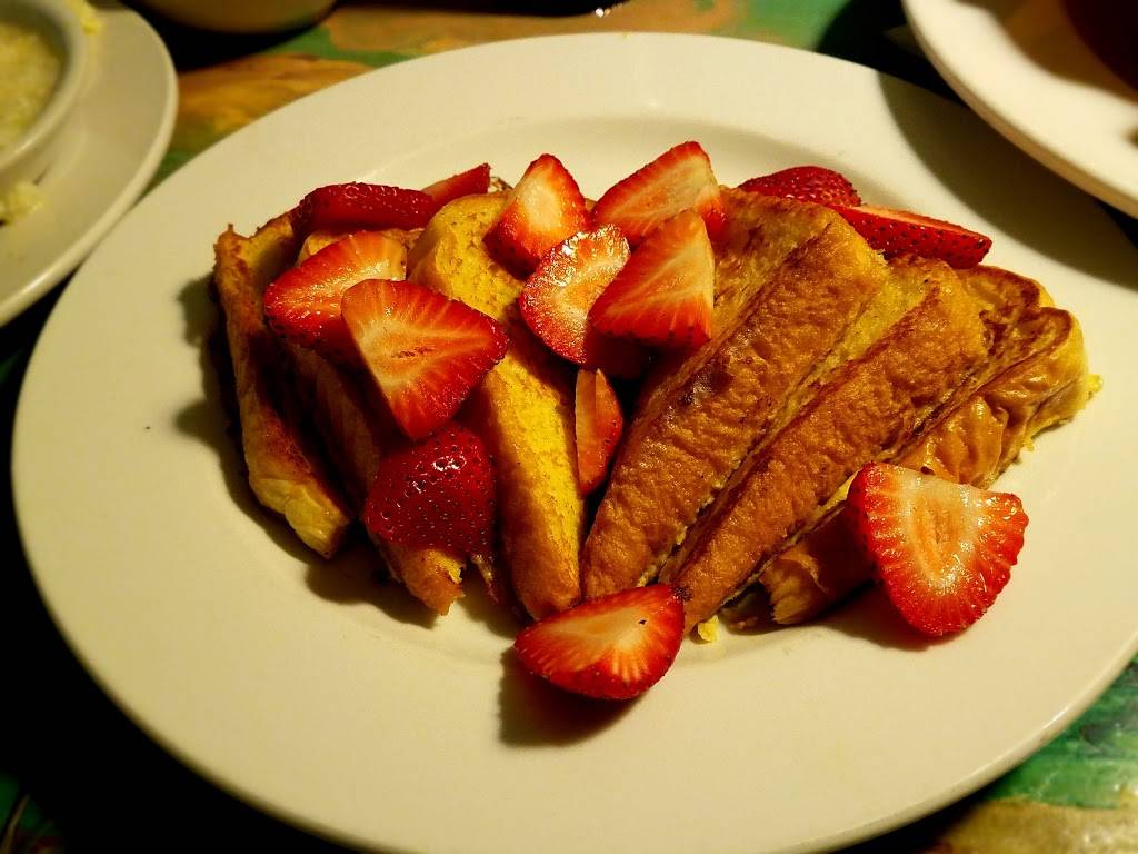 Blue Giraffe Restaurant | restaurant | 2075 Periwinkle Way #14, Sanibel, FL 33957, USA | 2394722525 OR +1 239-472-2525