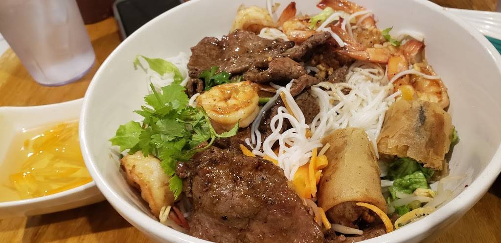 Pho Van | restaurant | 8557 Research Blvd #120, Austin, TX 78758, USA | 5128325595 OR +1 512-832-5595