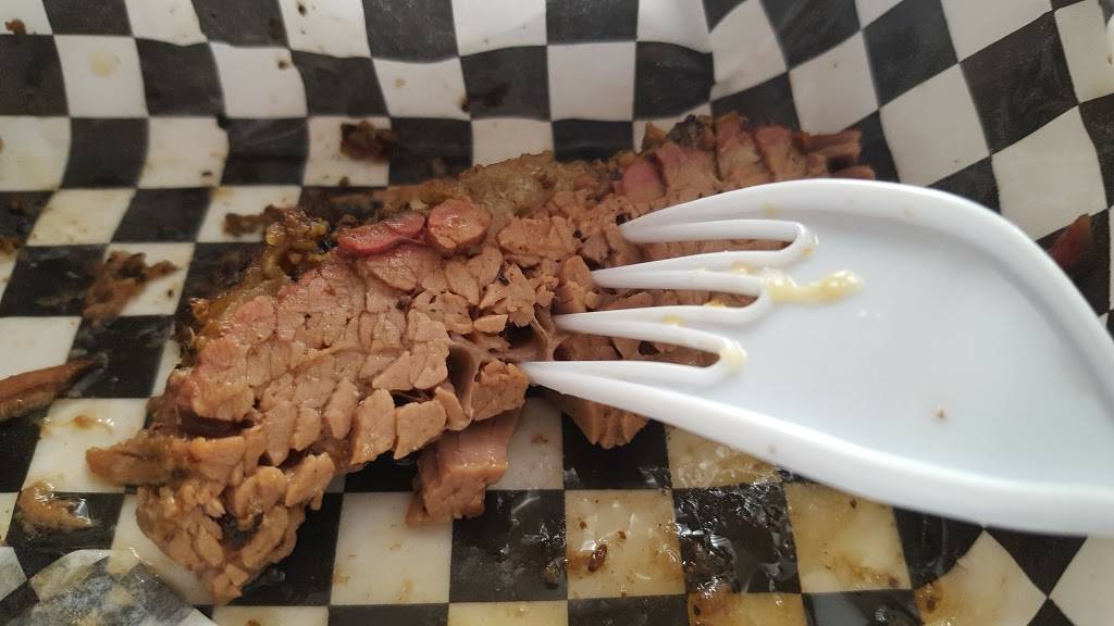 Smoky Doky BBQ | restaurant | 223 W Anaheim St, Wilmington, CA 90744, USA | 4243640588 OR +1 424-364-0588