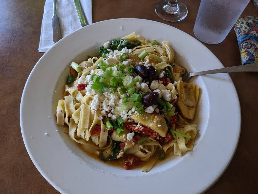 Aladdins Natural Eatery | restaurant | 8 Schoen Pl, Pittsford, NY 14534, USA | 5852649000 OR +1 585-264-9000