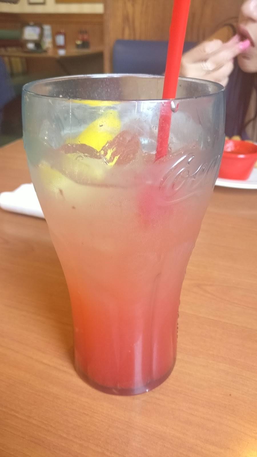 Friendlys | restaurant | 1700 Burrstone Rd, New Hartford, NY 13413, USA | 3157334508 OR +1 315-733-4508