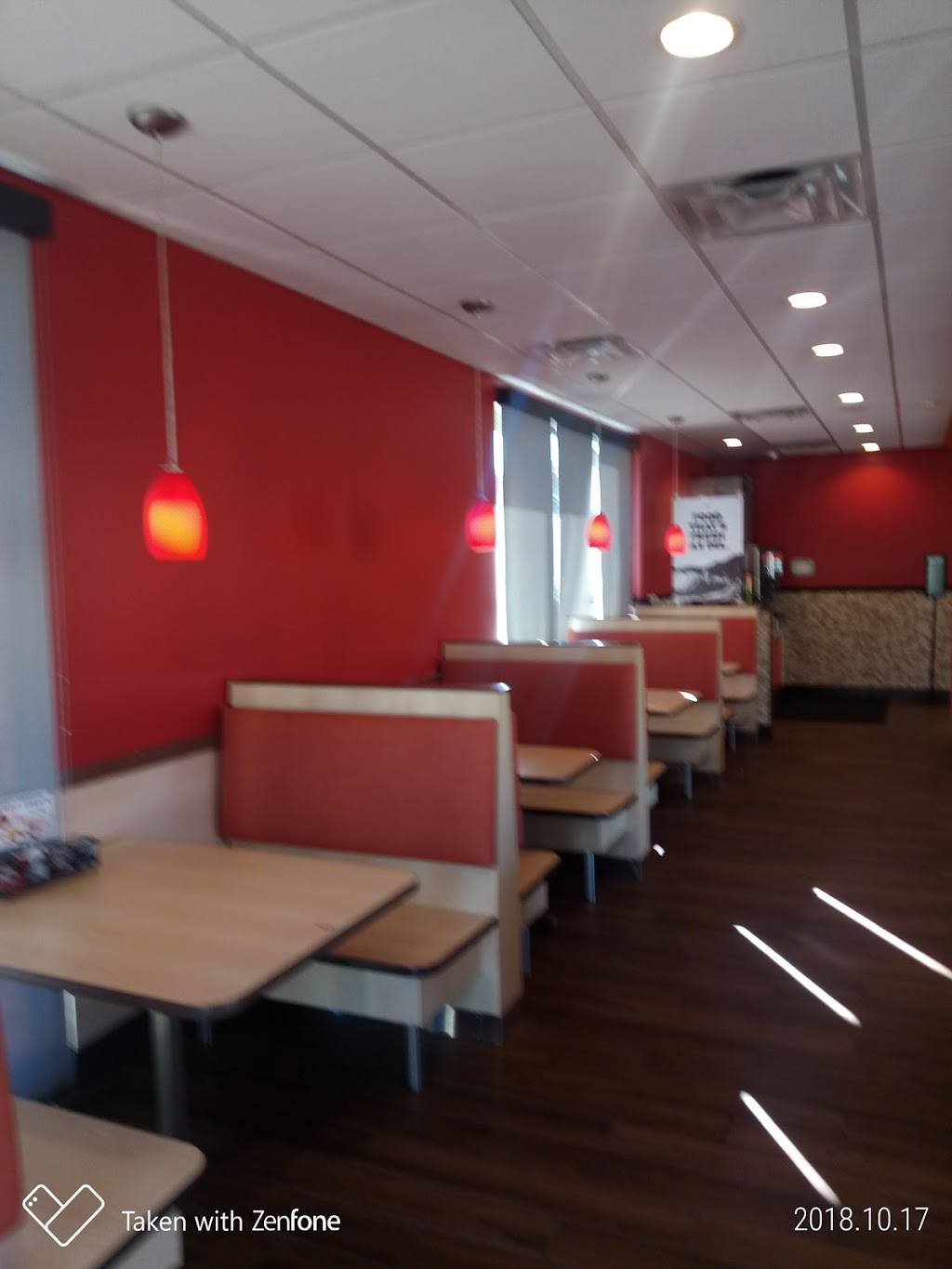 Del Taco | restaurant | 765 N Lake Ave, Pasadena, CA 91104, USA | 6262961204 OR +1 626-296-1204