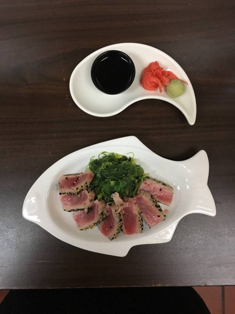 Center Square Restaurant and Bar | restaurant | 1 Pureland Dr, Swedesboro, NJ 08085, USA | 8564673322 OR +1 856-467-3322