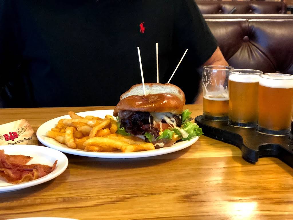 Rock & Brews | restaurant | 6897 S Semoran Blvd, Orlando, FL 32822, USA | 4075129383 OR +1 407-512-9383