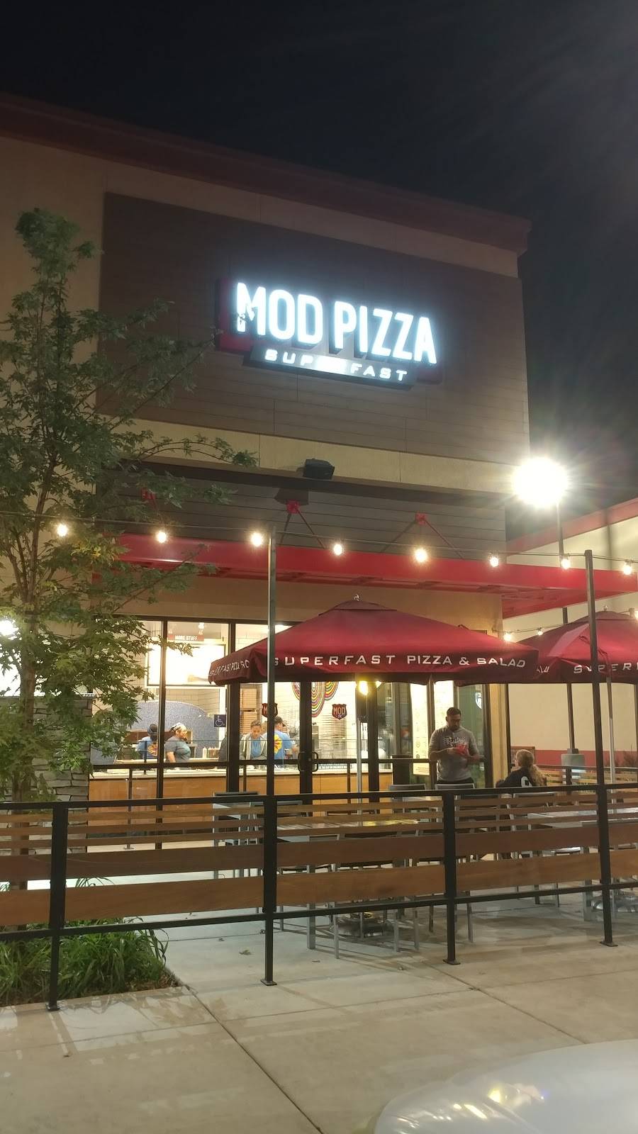 MOD Pizza | restaurant | 2677 Countryside Dr, Turlock, CA 95380, USA | 2094105962 OR +1 209-410-5962