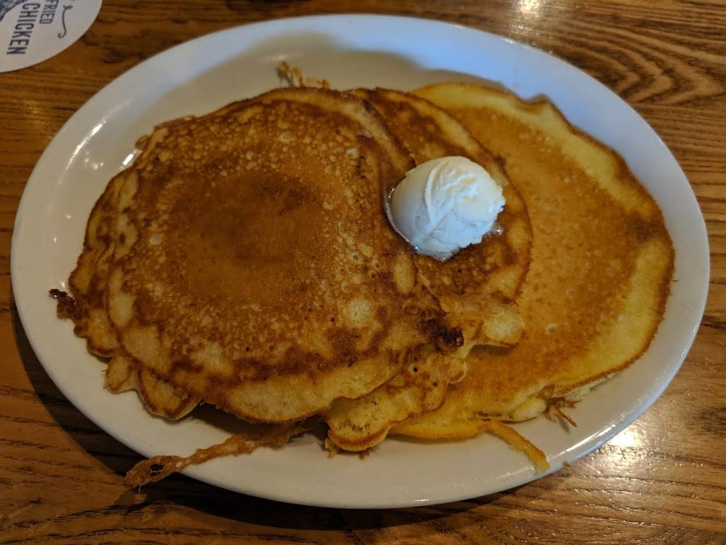 Cracker Barrel Old Country Store | restaurant | 34 Tunnel Rd, Asheville, NC 28805, USA | 8283507531 OR +1 828-350-7531