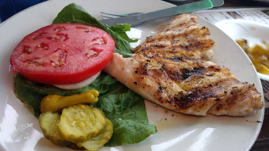 Dockside Daves | restaurant | 14701 Gulf Blvd, Madeira Beach, FL 33708, USA | 7273929399 OR +1 727-392-9399