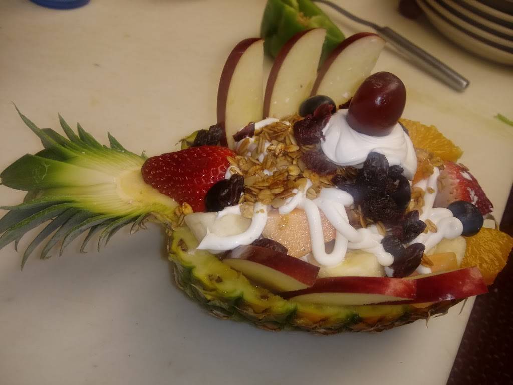 Castlewood Restaurant | restaurant | 2811 Wisconsin St, Sturtevant, WI 53177, USA | 2628869799 OR +1 262-886-9799