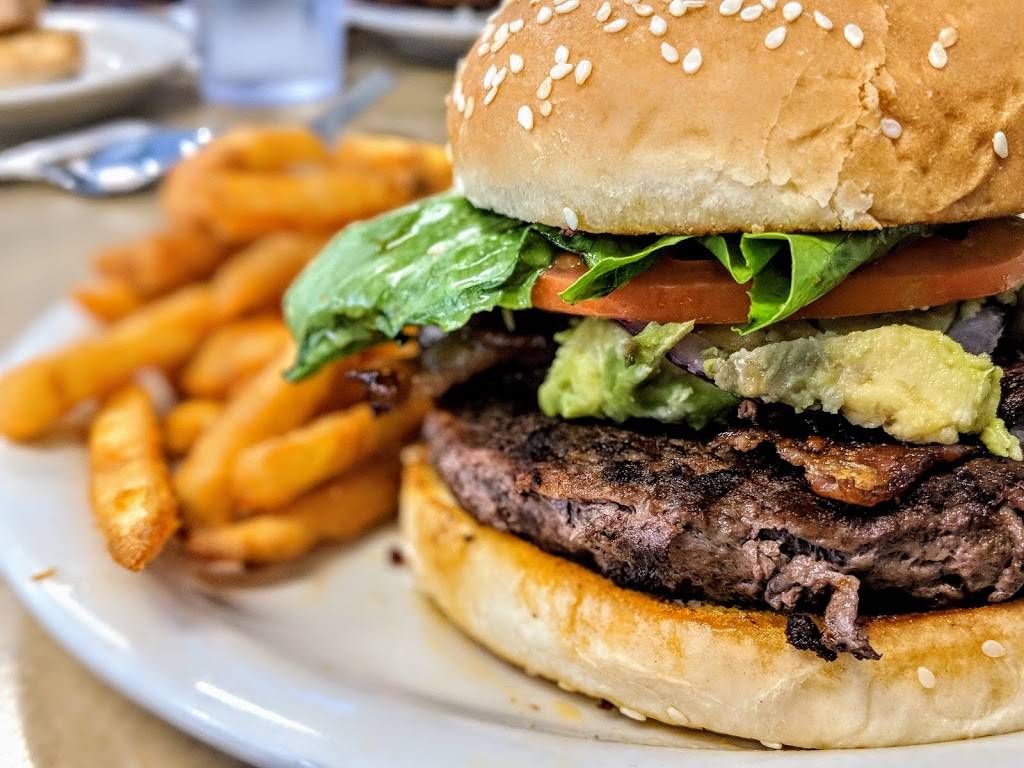 Betsys Restaurant | restaurant | 650 Tennant Station, Morgan Hill, CA 95037, USA | 4087793721 OR +1 408-779-3721