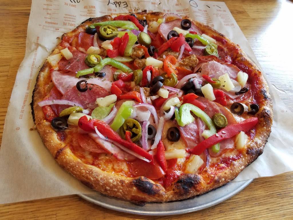 Blaze Pizza | meal takeaway | 2625 Pacific Coast Hwy, Torrance, CA 90505, USA | 3109972771 OR +1 310-997-2771