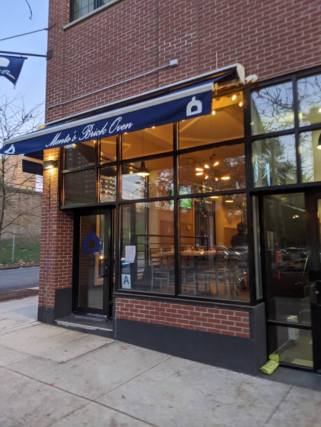 Montes Brick Oven | restaurant | 136 Alexander Ave, The Bronx, NY 10454, USA | 7189425575 OR +1 718-942-5575
