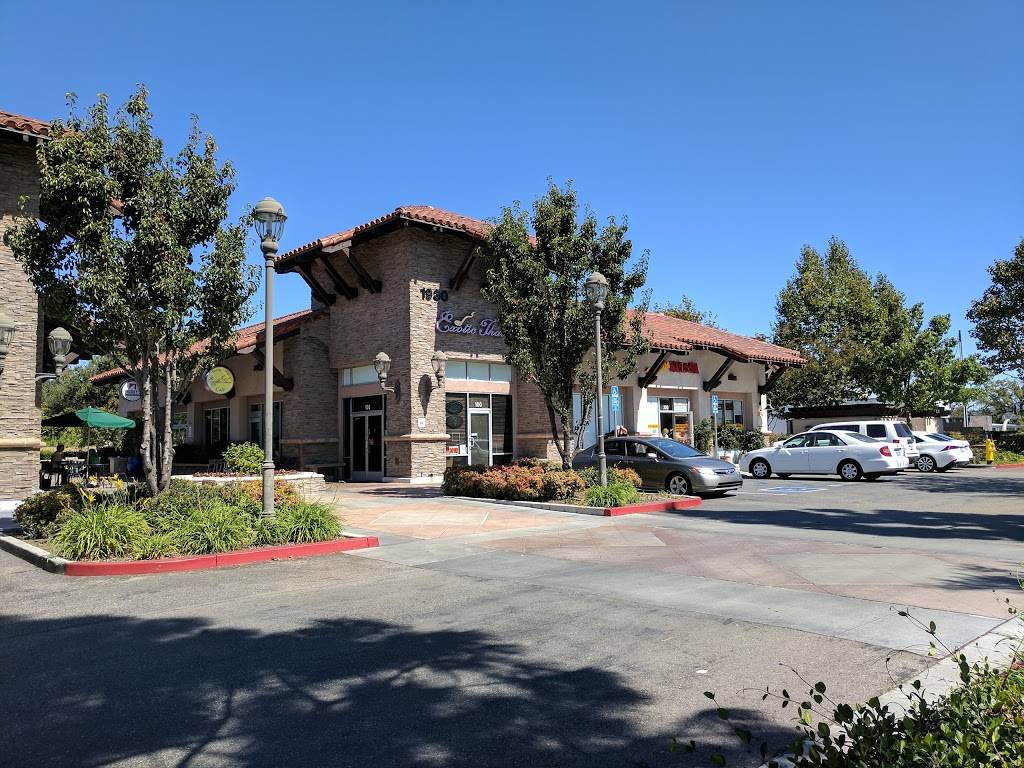 Exotic Thai Cafe | restaurant | 1930 Newbury Rd #100, Thousand Oaks, CA 91320, USA | 8053750272 OR +1 805-375-0272