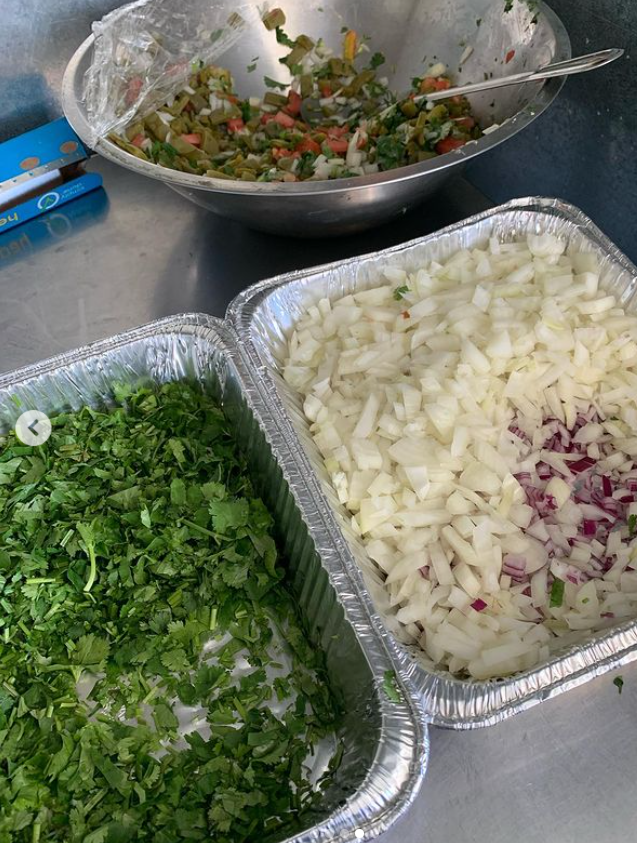 El Ranchero Taco Truck | restaurant | 14107 Euclid Ave, Ontario, CA 91762, USA | 9093131719 OR +1 909-313-1719