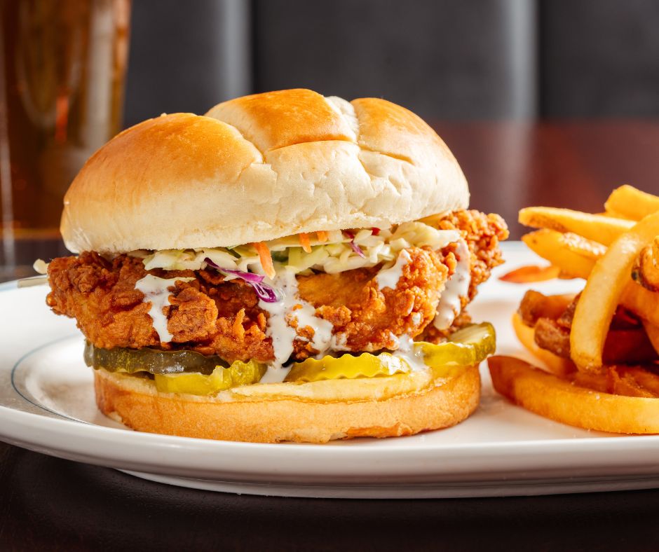 Catalina Kitchen + Bar | restaurant | 1942 E 7th St #106, Charlotte, NC 28204, USA | 9802886300 OR +1 980-288-6300