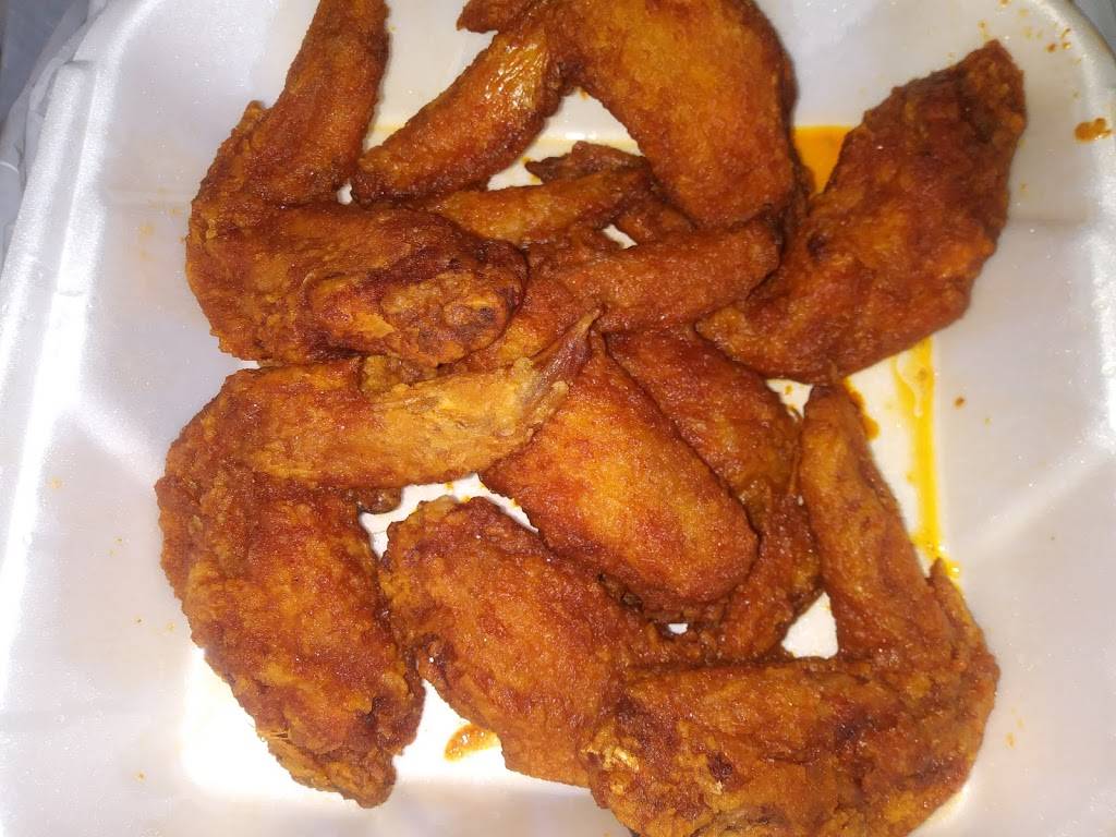 Roosters | restaurant | 1720 N Bechtle Ave, Springfield, OH 45504, USA | 9377175409 OR +1 937-717-5409