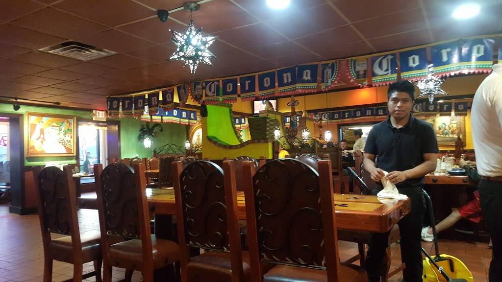 Tlaquepaque Mexican Restaurant | restaurant | 601 Wabash Ave NW, New Philadelphia, OH 44663, USA | 3303642474 OR +1 330-364-2474