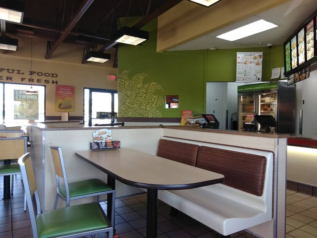 Del Taco | meal takeaway | 1231 State St, San Jacinto, CA 92583, USA | 9514876281 OR +1 951-487-6281