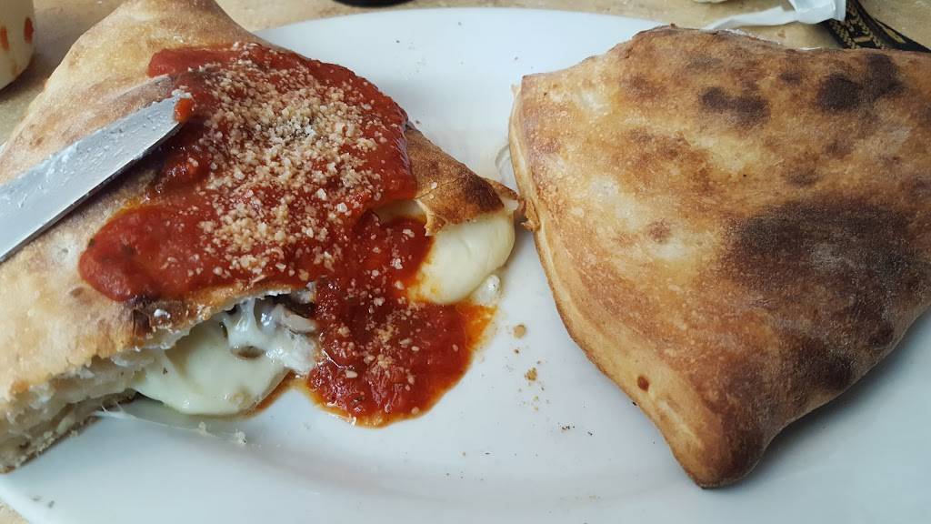 Hometown Pizza II | restaurant | 157 Litchfield Rd # 1, Harwinton, CT 06791, USA | 8604852786 OR +1 860-485-2786