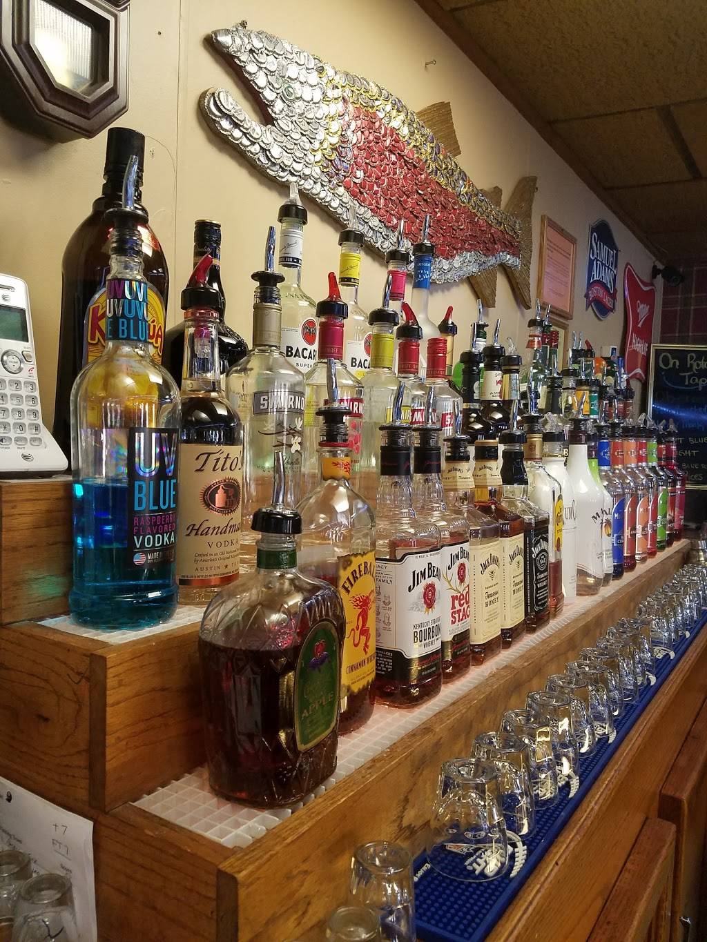 Lumberjacks Bar & Grill | restaurant | 10919 Main St, Honor, MI 49640, USA | 2313252262 OR +1 231-325-2262