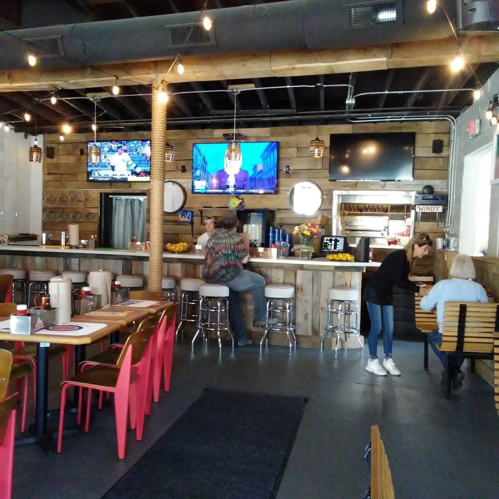 Hooked on Frankfort | restaurant | 3200 Frankfort Ave, Louisville, KY 40206, USA | 5026909835 OR +1 502-690-9835