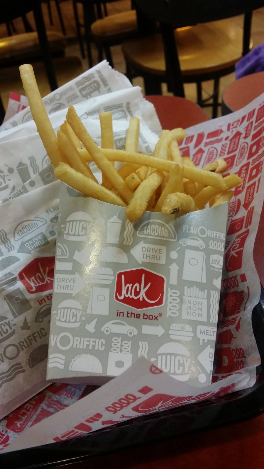 Jack in the Box | restaurant | 712 E Pioneer Pkwy, Arlington, TX 76010, USA | 8172779520 OR +1 817-277-9520