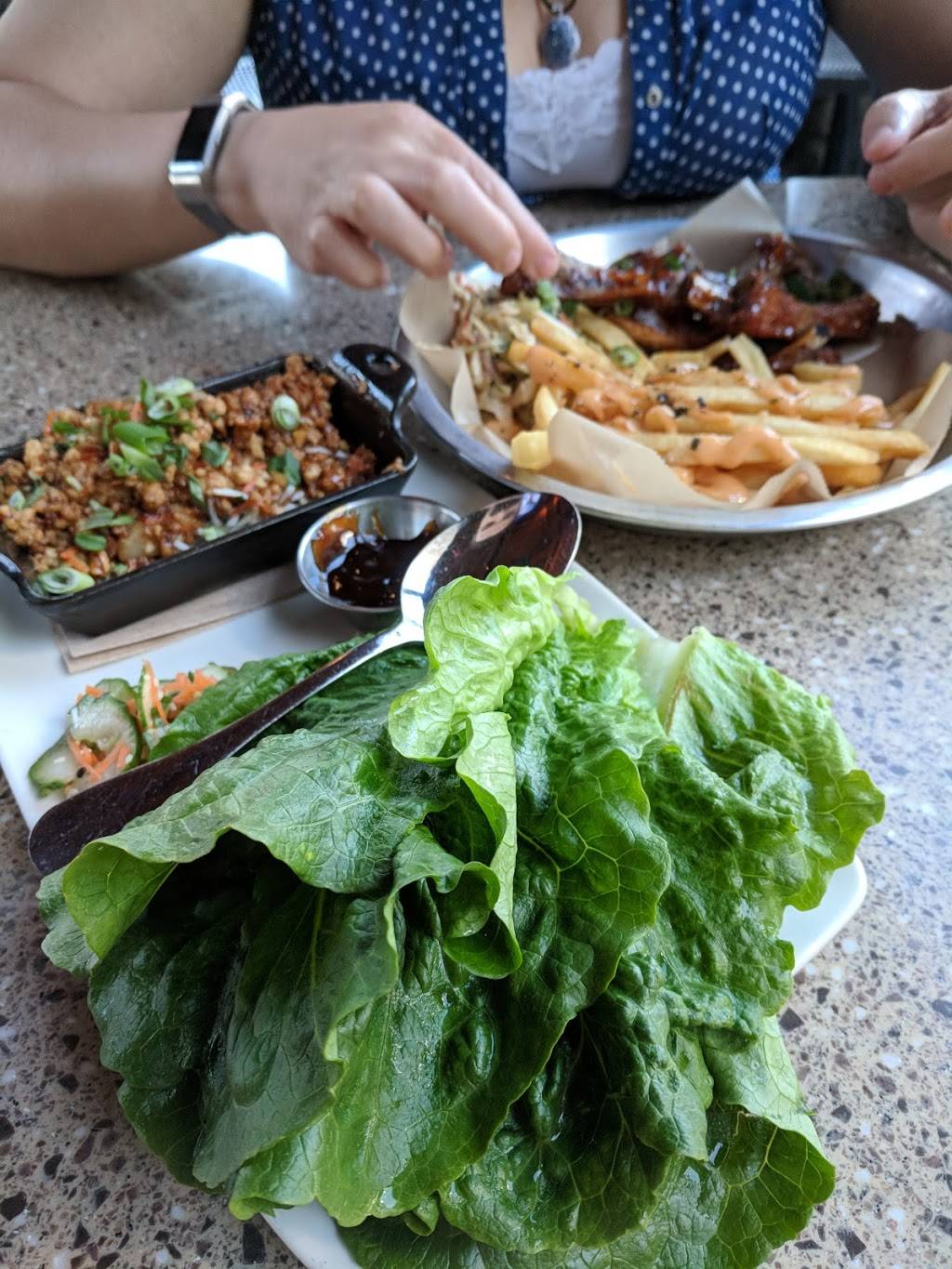 Lazy Dog Restaurant & Bar | restaurant | 4805 Hacienda Dr, Dublin, CA 94568, USA | 9253613690 OR +1 925-361-3690