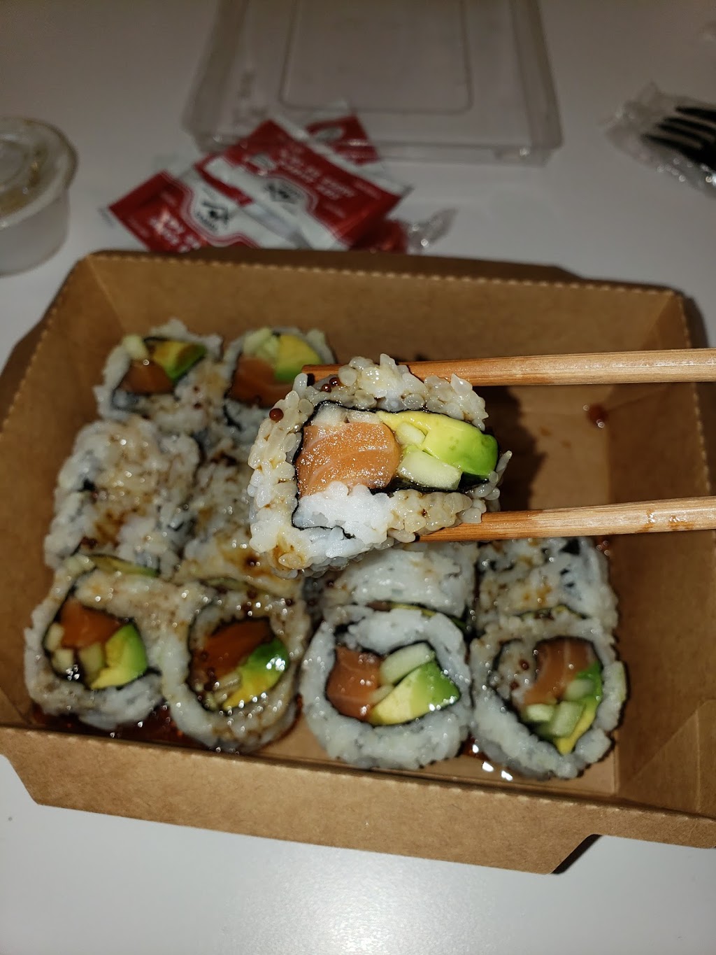 Genki Sushi | restaurant | 921 W Commerce St Suite K17, Dallas, TX 75208, USA | 4694873745 OR +1 469-487-3745