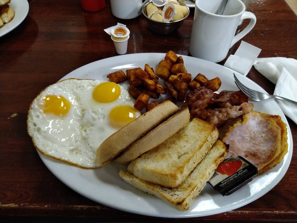 Family Kitchen | restaurant | 73 Erie St S, Leamington, ON N8H 3B2, Canada | 5193240660 OR +1 519-324-0660