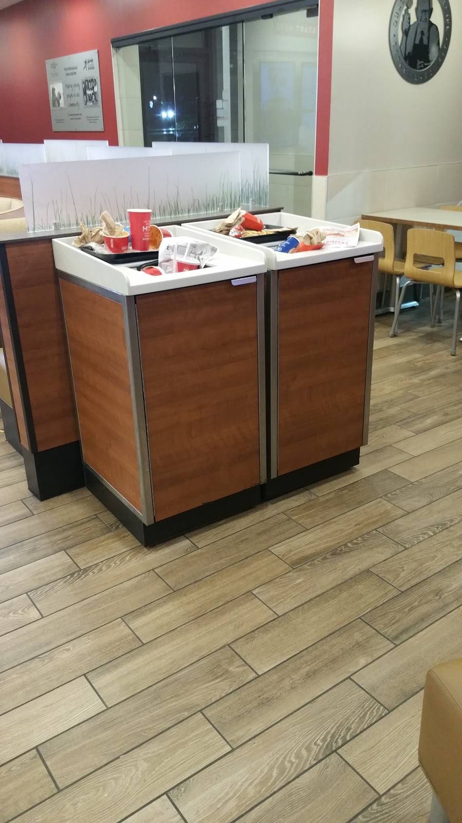 Wendys | restaurant | 713 York Rd, Kings Mountain, NC 28086, USA | 7047301685 OR +1 704-730-1685