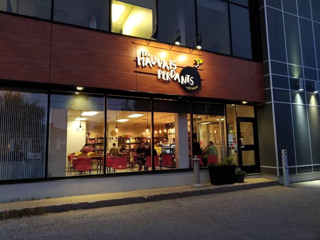 Les Mauvais Perdants, café ludique | cafe | 4450 Boulevard des Forges local 110, Trois-Rivières, QC G8Y 1W5, Canada | 8198402524 OR +1 819-840-2524