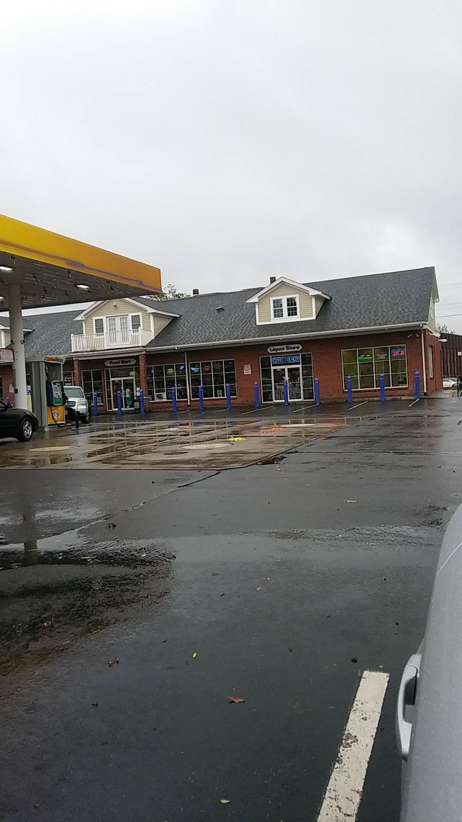 Subway | restaurant | 330 Main St, Holyoke, MA 01040, USA | 4133229212 OR +1 413-322-9212