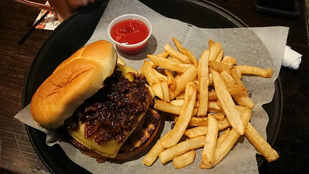 Post Road Tavern | restaurant | 619 Main St, Waltham, MA 02452, USA | 7818991231 OR +1 781-899-1231