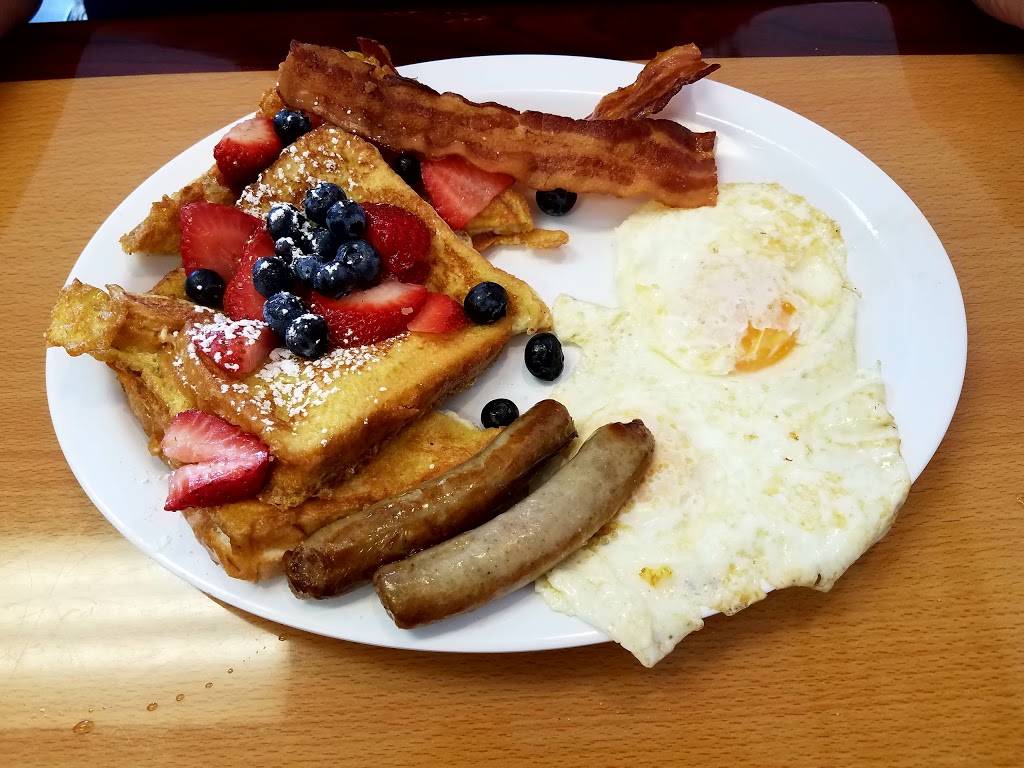 Carmelas Restaurant | restaurant | 2303 E Washington St, Bloomington, IL 61704, USA | 3096620186 OR +1 309-662-0186